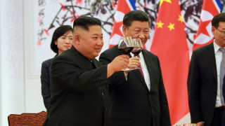 Севернокорейският вожд Ким Чен ун похвали отиващия си китайски посланик