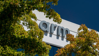 Компанията за разработка на чипове Arm Holdings постигна пазарна оценка