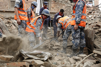 Ново земетресение с магнитуд 6,7 разтърси Непал 