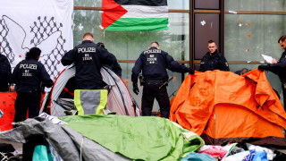 Германската полиция разчисти пропалестински протестен лагер във вторник в двора