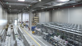 Румънска компания купува най-големия дентален дистрибутор в България