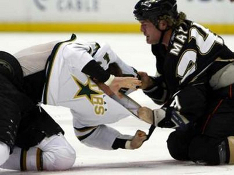 "Патоците" падат след продължения от "Койотите"