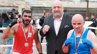 Министърът на младежта и спорта Красен Кралев и министърът на