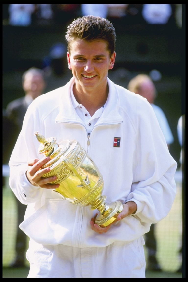 Ричард Крайчек с титлата от Wimbledon 1996