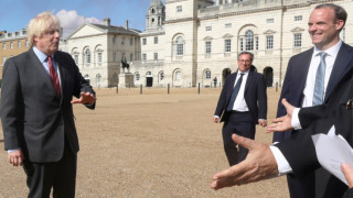 Великобритания и САЩ ще работят заедно в подкрепа на демокрацията