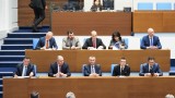 Парламентът гласува шестия вот на недоверие срещу кабинета "Желязков"