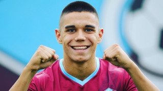 Арда възнамерява да откупи от Септември правата на десния защитник