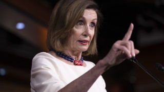 Пелоси "скочи" на Тръмп, укривал истината за изнудването на Зеленски