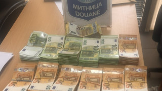 Тираджия опита да прекара €100 000 през Капитан Андреево, без да ги декларира