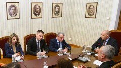 Радев и ИТН се чудят сега ли да се промени "гарджето" Изборен кодекс