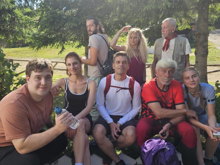 Зад кадър на сериала