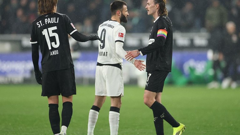 Борусия Мьонхенгладбах не се затрудни срещу Санкт Паули