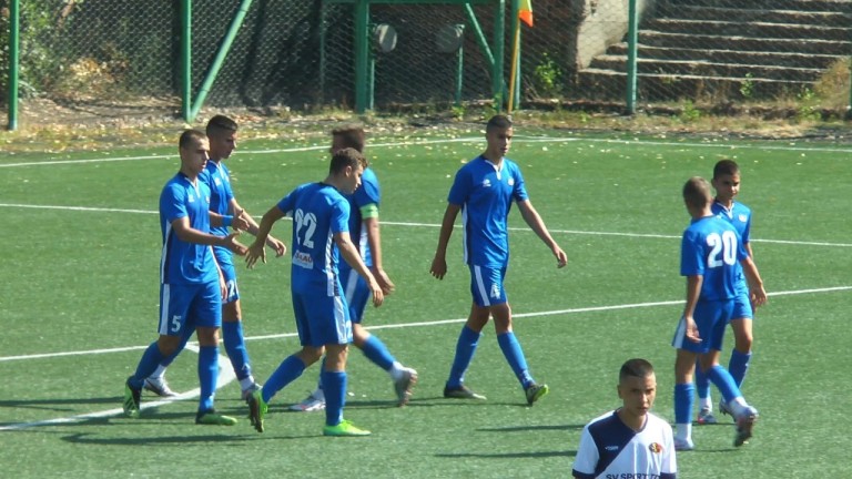 Юношите на Левски до 16 години разгромиха с 12:0 Малеш