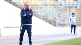 Наставникът на Левски Станимир Стоилов ще изведе сините в