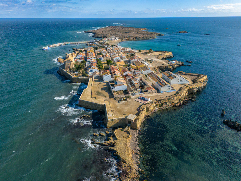 Остров Табарка