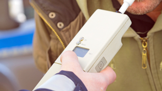 Протестиращи поискаха законови промени насочени към тестването на шофьори съобщава