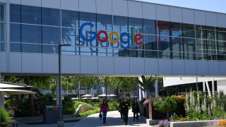 Компании като Google и Meta Facebook отдавна завзеха дигиталния свят и