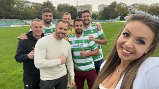 Играчите на Черно море заедно с изпълнителния директор на клуба Пламен Андреев