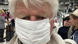 Бащата на министър председателя на Великобритания е пътувал до Гърция през