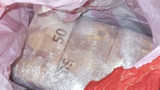 Митнически служители откриха недекларирана валута на стойност 150 хил евро