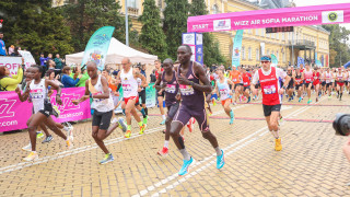 Кениецът Шедрак Кимайо е големият победител в 41 вия Софийски маратон Той