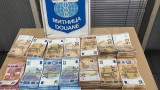 Митничари засякоха контрабандна валута за над 280 хил. евро при проверки на турски тирове