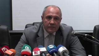МВР задържа четирима полицаи за каналджийство