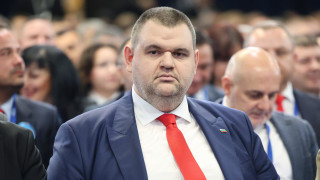 Председателят на ДПС Ново начало Делян Пеевски призова за масово напускане
