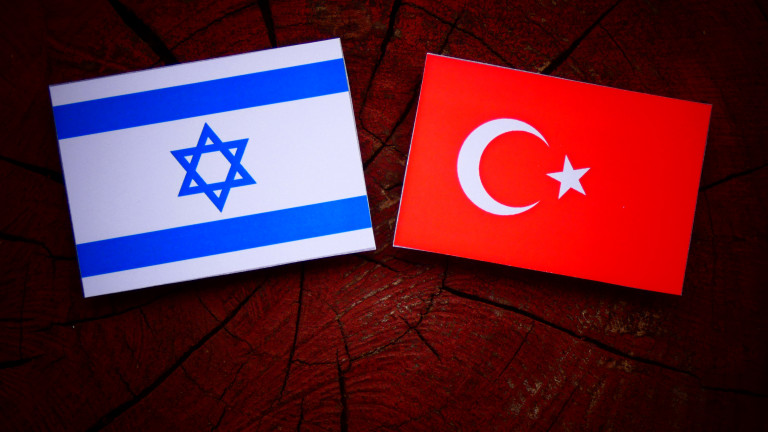 Израел изтегля дипломатите си от Турция 