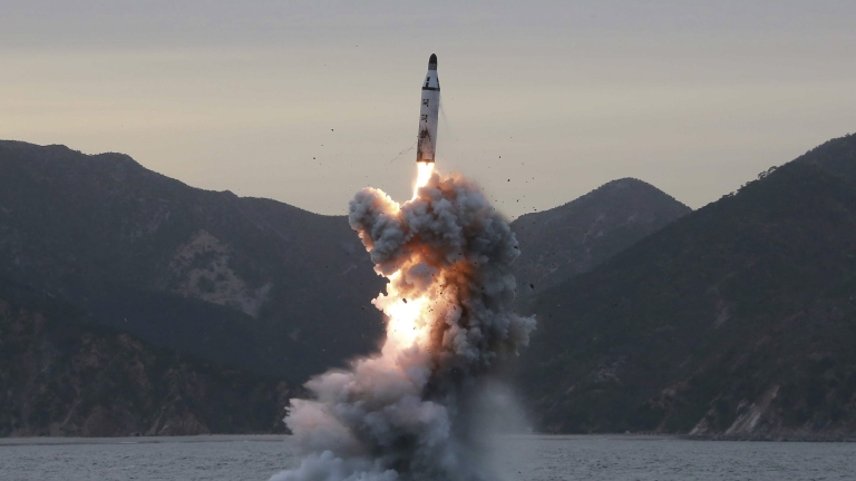 Северна Корея изглежда е провела друг тест с ракета, съобщават