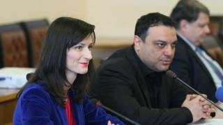 Мария Габриел: Важен е стратегическият диалог с Турция