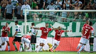 Участието на звездата на Апоел Беер Шева Кингс Кангва в