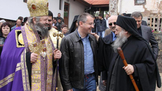 Станишев: Инвестираме в църкви въпреки кризата 