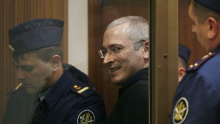 Кремъл нареди преразглеждане на обвинението на Ходорковски