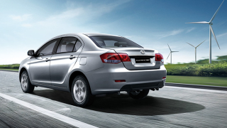 Един от най големите китайски автомобилни производители Great Wall спря инвестициите