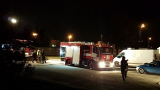 Два часа русенски пожарникари се бориха с огъня лумнал в