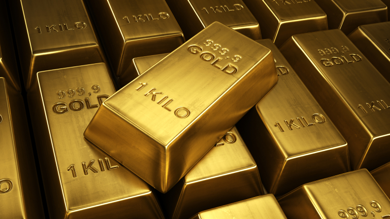 Цената на злато тръгна нагоре заради риска от търговски войни