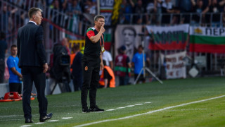 Националният селекционер Красимир Балъков запази оптимизма си въпреки поражението от