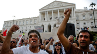 Хиляди протестираха в Португалия срещу бюджетните ограничения 