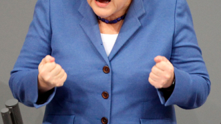 Меркел призова германците да не се поддават на страха