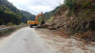 Спрян строителен обект създава опасност от свлачище и застрашава домове