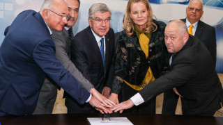 Президентът на Международния олимпийски комитет Томас Бах бе част от официалните