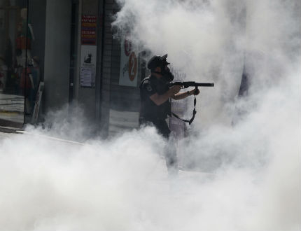 Нови сблъсъци и протести в Истанбул и Анкара