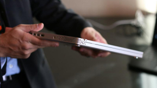 Dell представи ултра тънкия Adamo (видео)