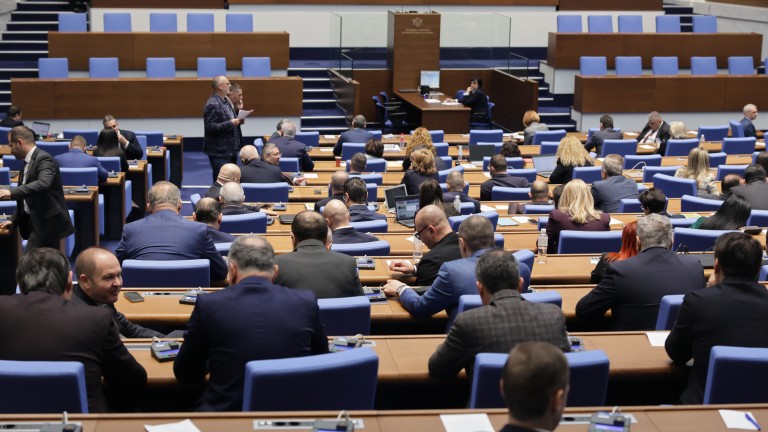 Депутатите се провалиха с второто четене на Изборния кодекс