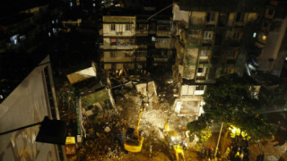 20 души са затрупани под рухнала сграда в Мумбай 
