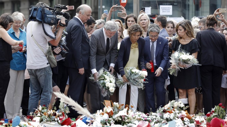 Жертвите на атентатите в Испания вече са 16