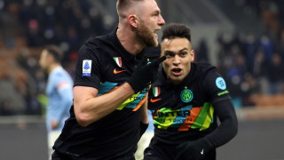 Интер се завърна на върха в Серия А Нерадзите се