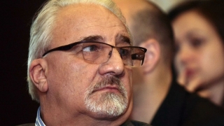 Бюджет 2017 е вреден за държавата, предупреди Муравей Радев