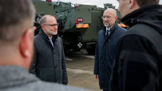 Украйна получи от Латвия 21 бронетранспортьора Patria 6x6 и 12